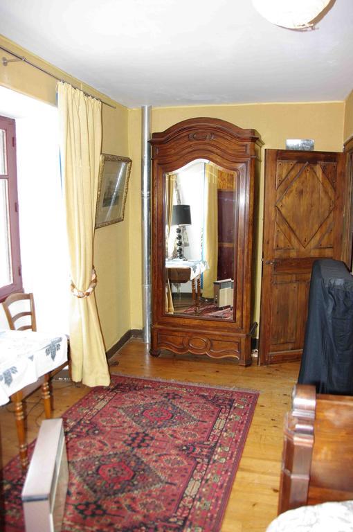 Chateau De Vermette Hotel La Chapelle-Gaudin Room photo